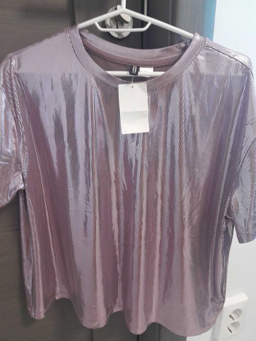 Bluza strălucitoare H&M,nouă