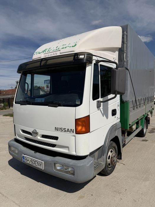 NISSAN Unknown Model