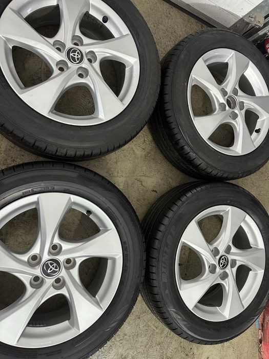 Set jante aliaj pe 17 originale Toyota