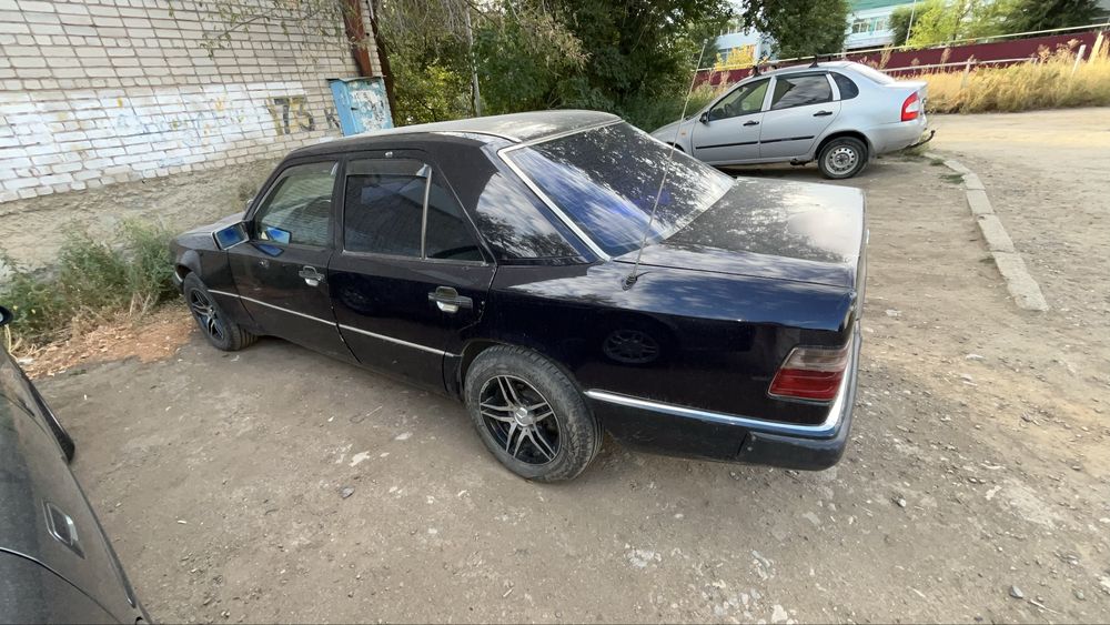 Продам Mercedes-Benz E200