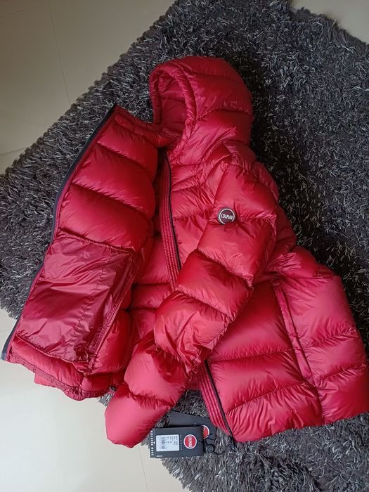 Прадавам мъжко пухено яке Colmar originals