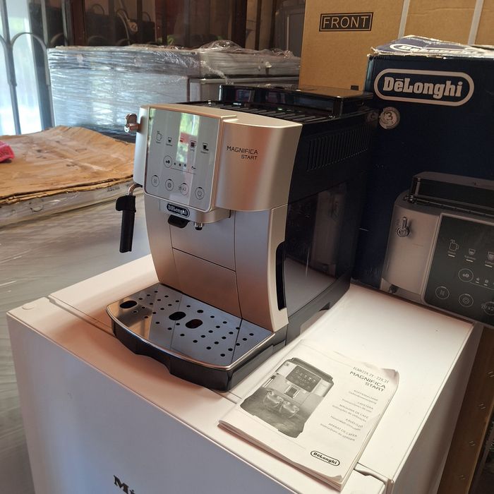 Кафе машина Delonghi magnifica Start - гаранция 6 месеца + доставка за
