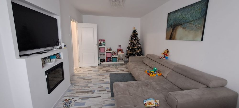 Vand Apartament 3 camere Piata Muncii