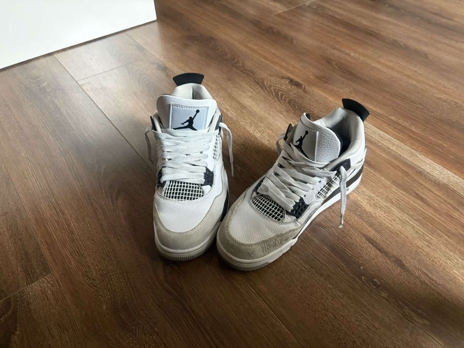 Jordan 4 за жени