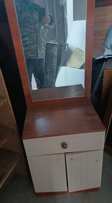 Прихожий с зеркалом 3500тг