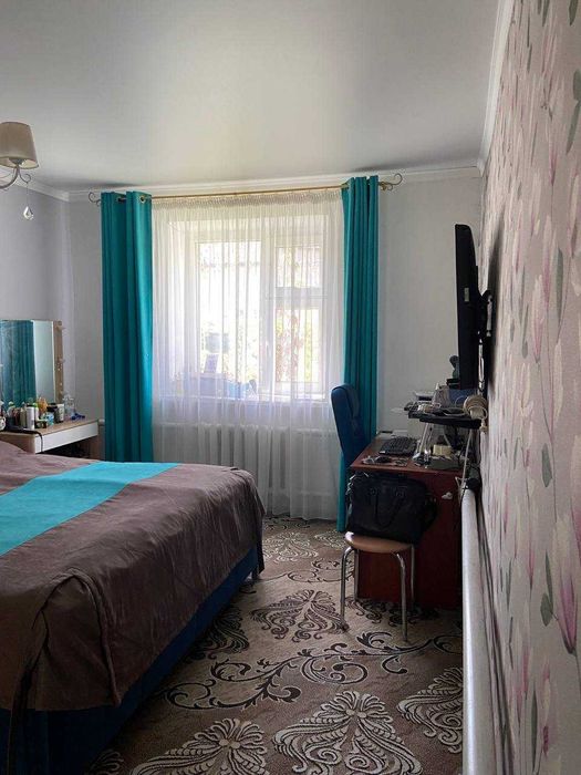 Продается 2-х этажный коттедж