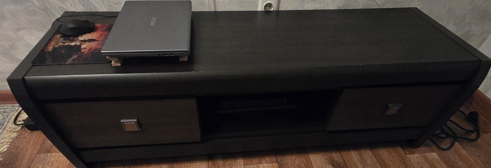 Тумба под телевизор