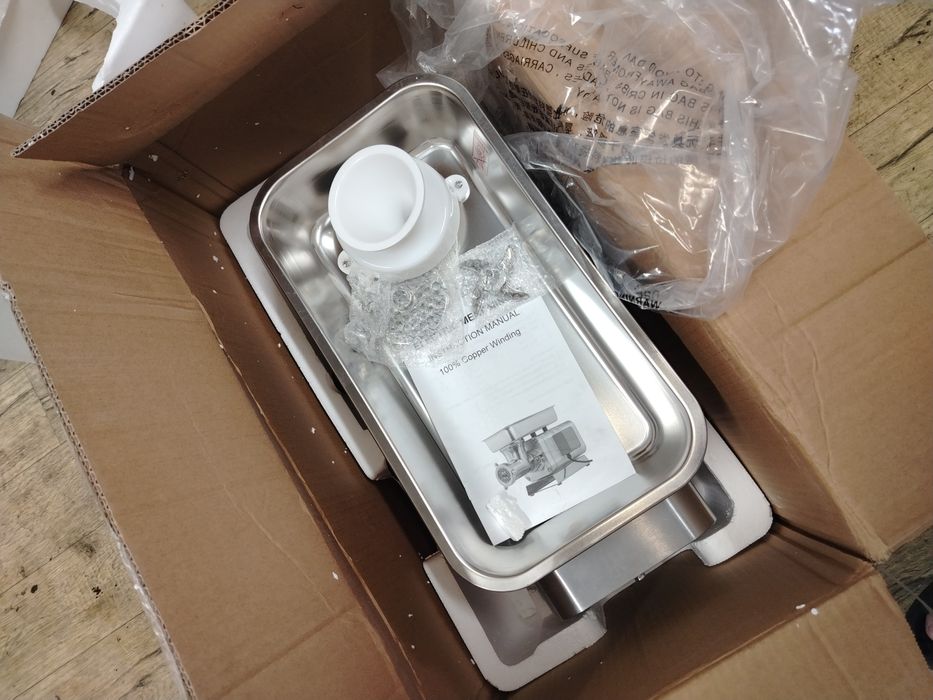 Мясорубка RY-22 новая