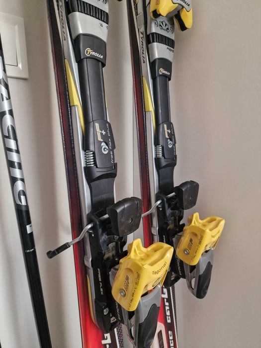 Ски Orion Carbon + автомати + щеки