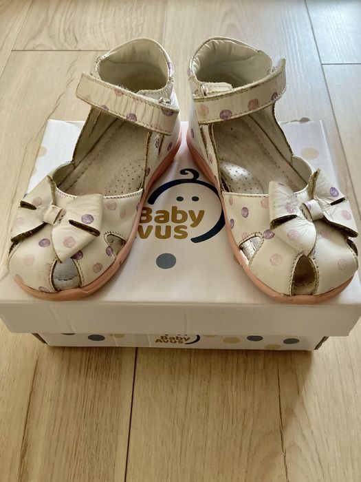 Adidasi sneakers fetite