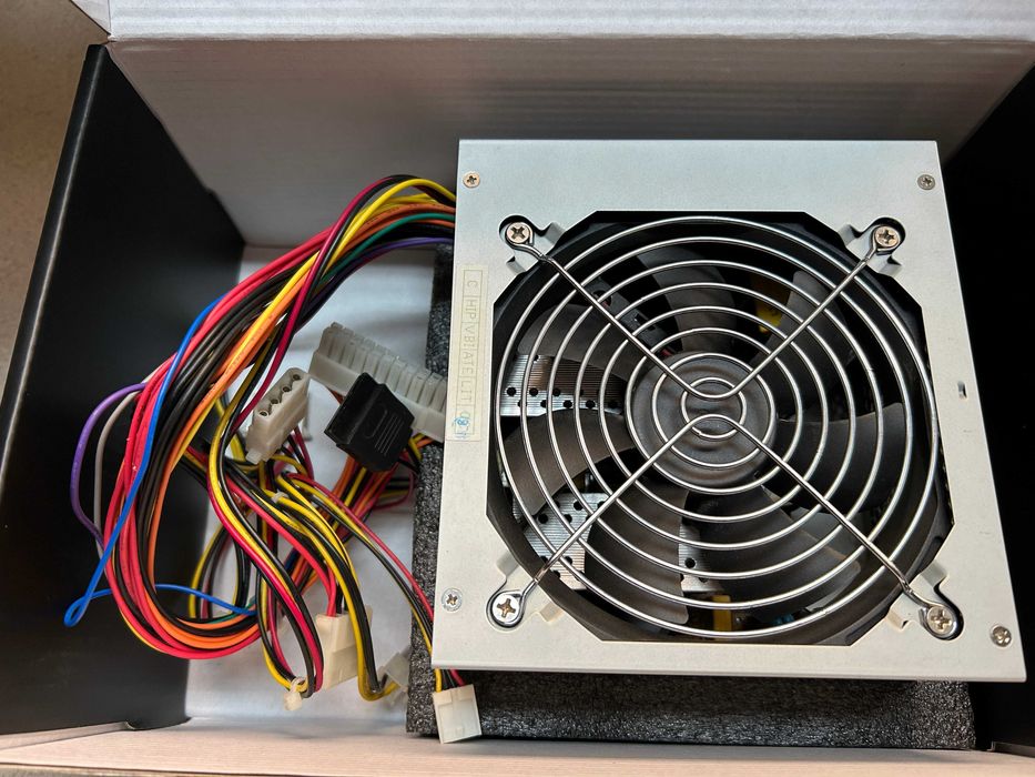 Захранване за компютър HKC SZ-400DR