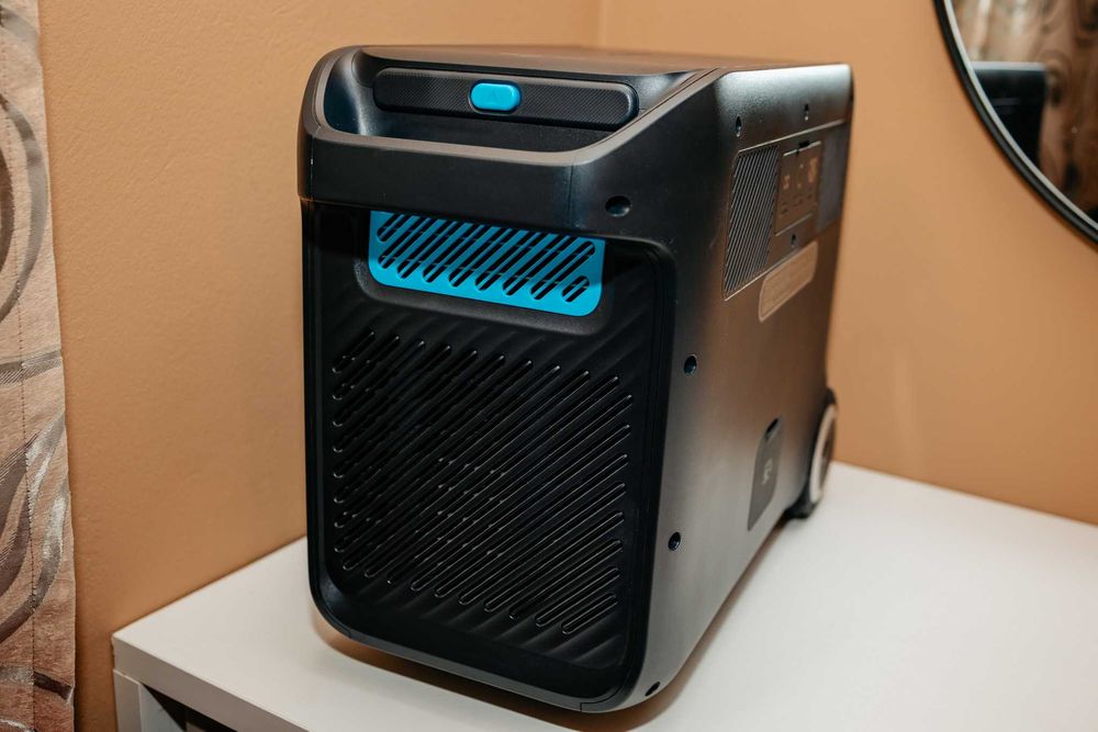 Anker SOLIX F2000 (PowerHouse 767)