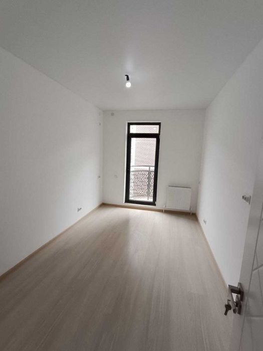 3 xonali yangi kvartira arendaga Olmos metroda