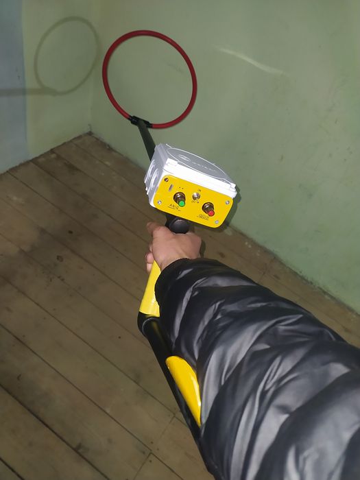 Metal detector metalloiskatel