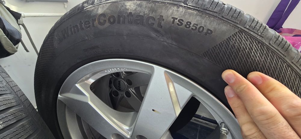Anvelope iarna Continental 215 65 R17 SUV DOT 2020