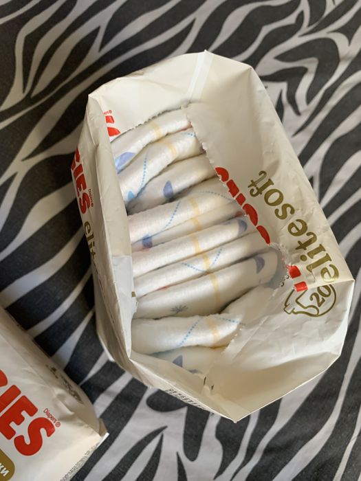 Памперсы хагис 0левка и 1ничка