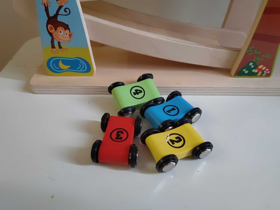 Детски дървени играчки./3бр. играчки: влакче, писта, влакче