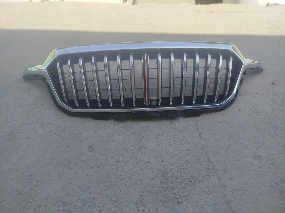 Hongqi  бампер ва фара