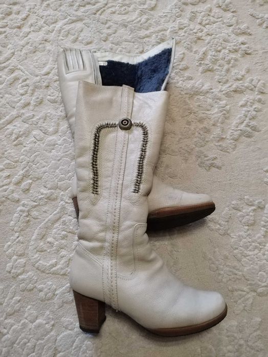 Зимние сапоги продам