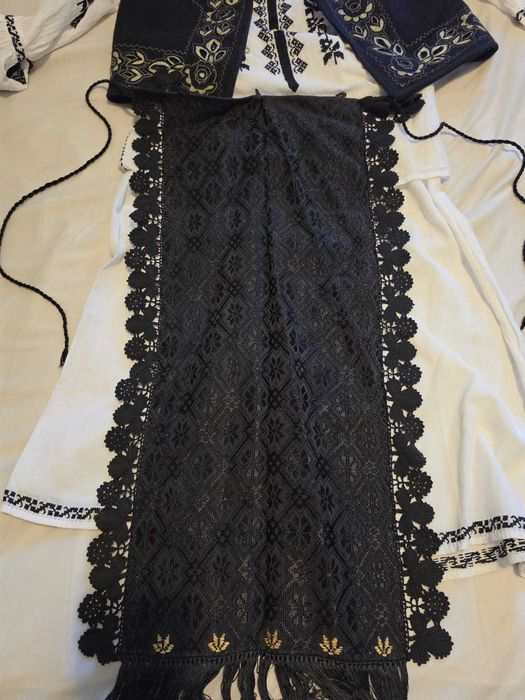 Costum popular femeiesc Mărginimea Sibiului / Ardeal