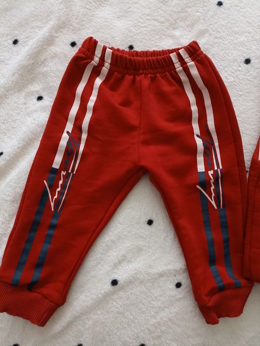 Vesta și pantaloni Tommy Hilfiger bebe