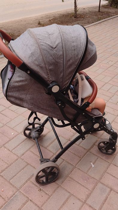 Коляска прогулочная Б/У