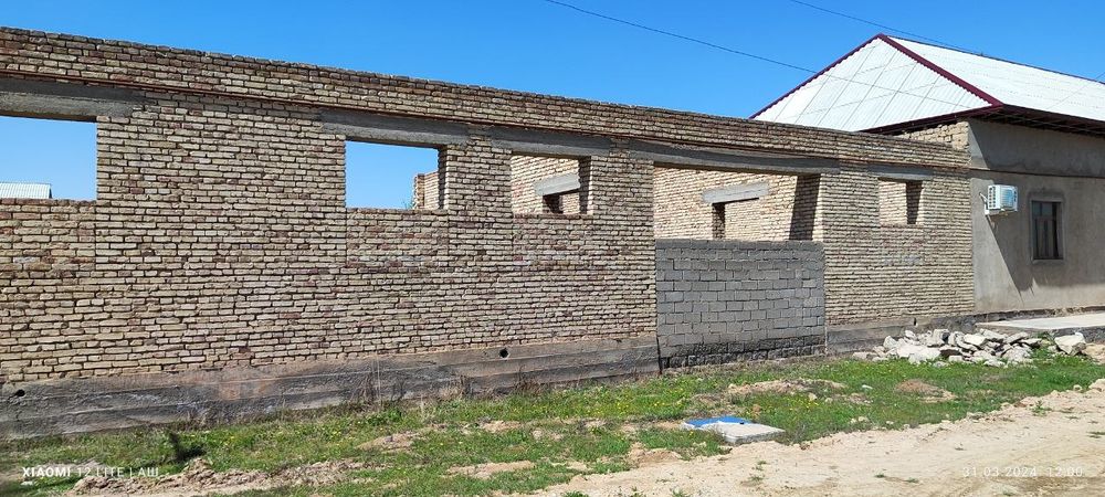 Курилиши тугалланмаган ер участкаси