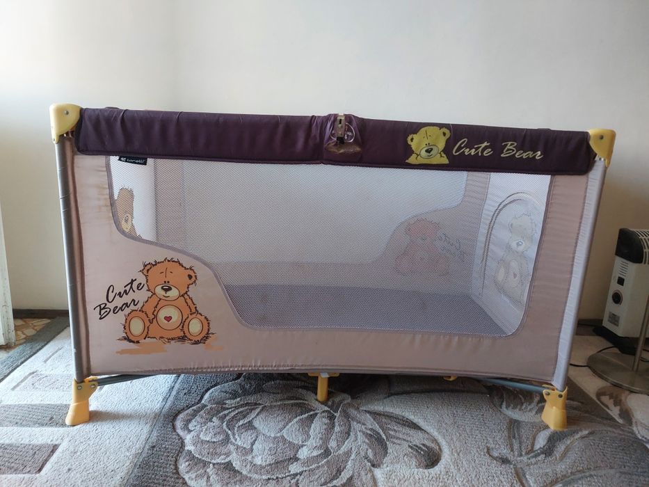 Сгъваема преносима кошара кошара