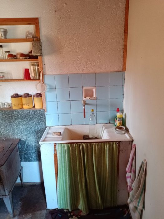 Продава се Къща в Асеновград - 200 кв.м за 50 €/кв.м - Снимка #1