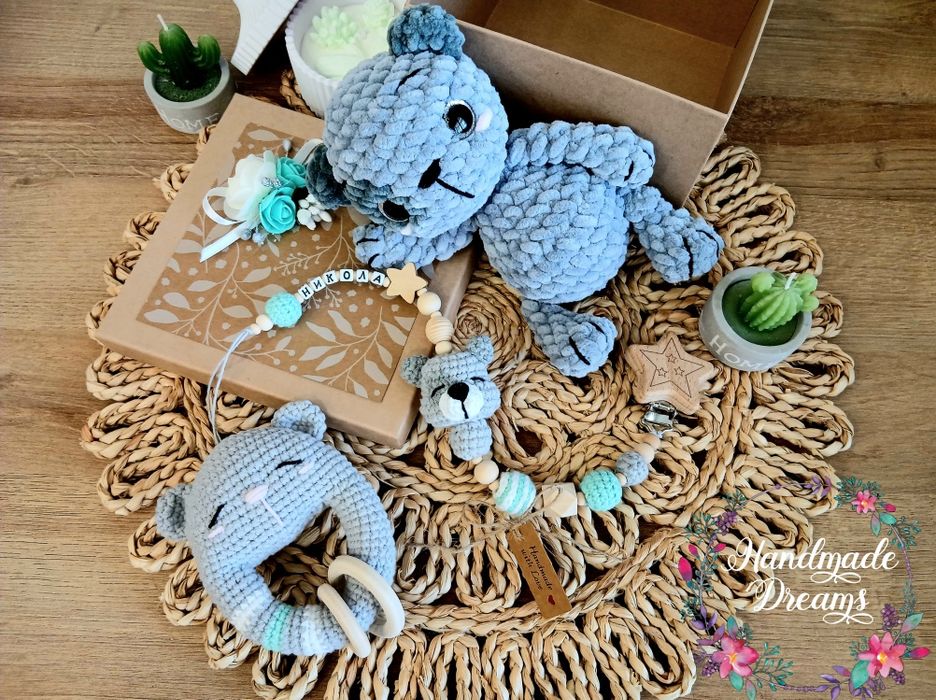 Подарък за бебе, плетени играчки, клипс