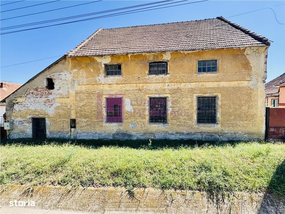 Constructie industriala cu teren 1254 mp de vanzare | Seica Mare |