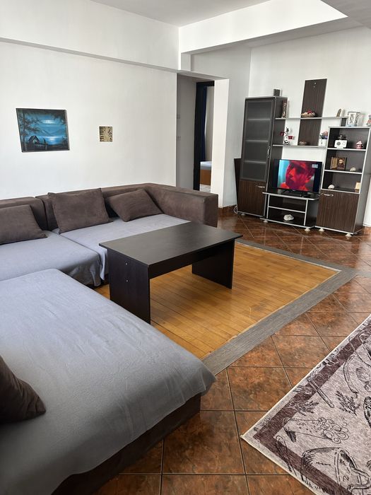 Apartament de inchiriat