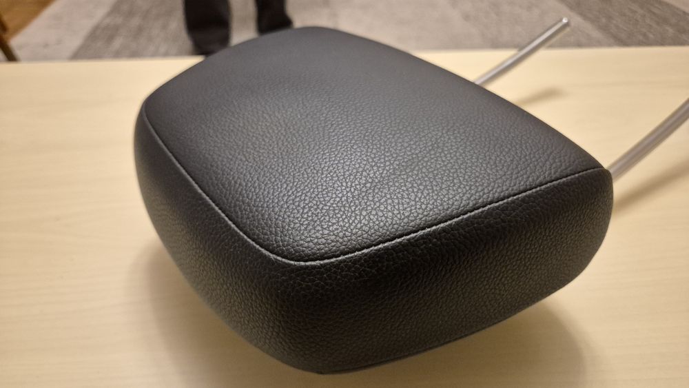 Vand set tetiere active fata piele neagra Mercedes-Benz W204