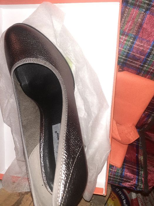 Туфли  женские продам