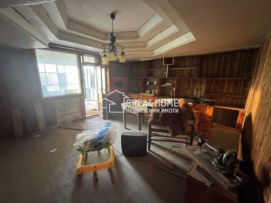 Къща с голям двор в с.Давидово