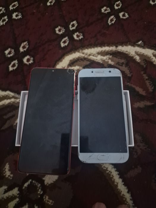 Samsung s20 + samsung A 5 2017 madeli