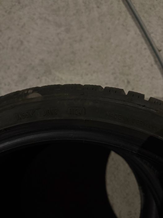 Гуми Dunlop 225/40/18