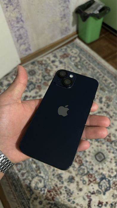 Продам айфон 14 с коробкой