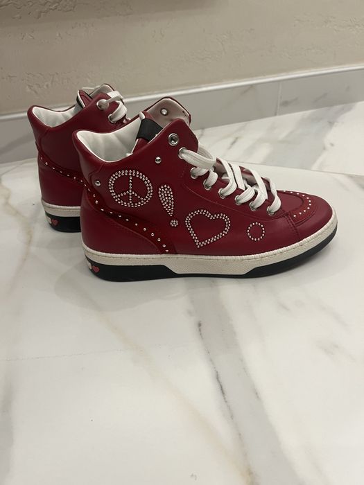 Обувки love moschino