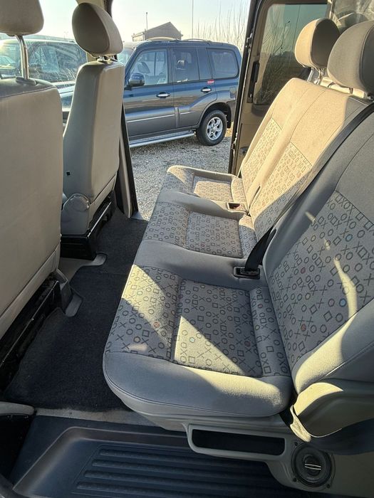 Vw t5 transporter 5 locuri xxl lung mixt 2.5 tdi 170cp