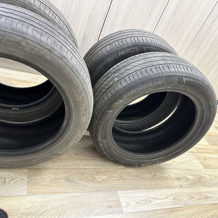 Продам шины, мишлен 215/55/17