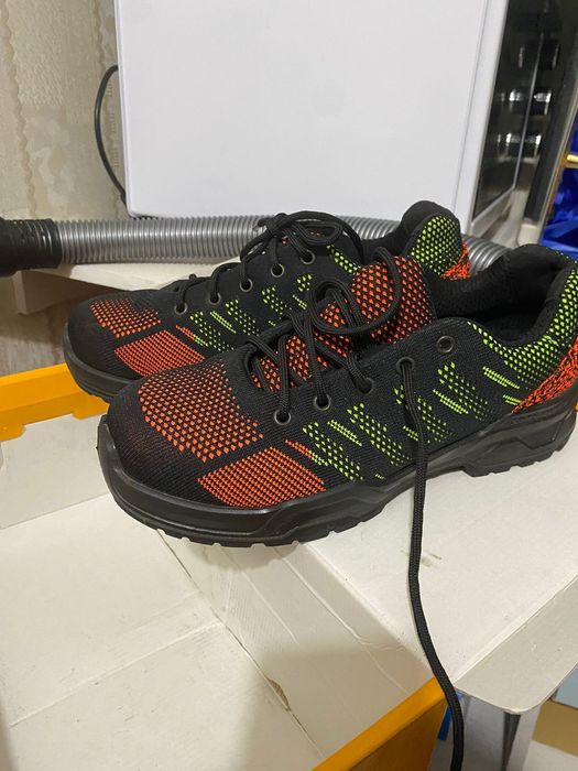 Спецобувь кроссовки