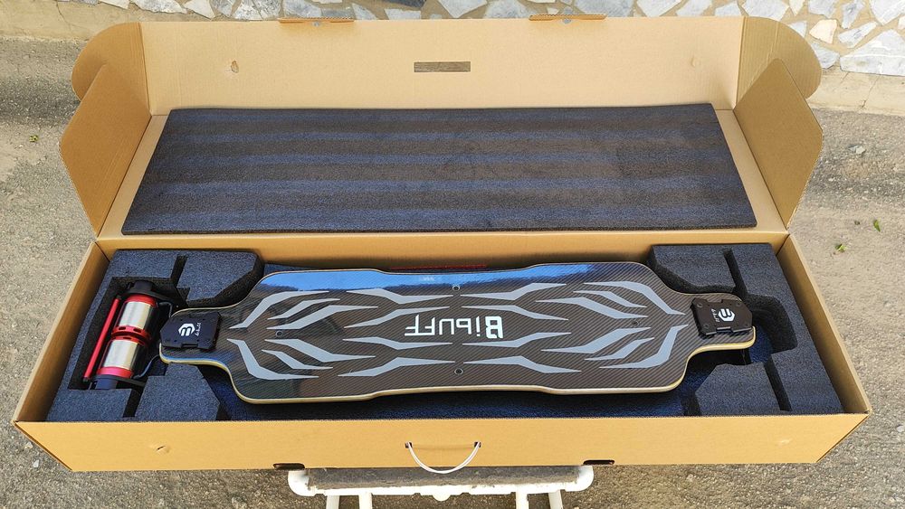 (Новый) электроскейтборд Bibuff UN38 All Terrain ждет хозяина