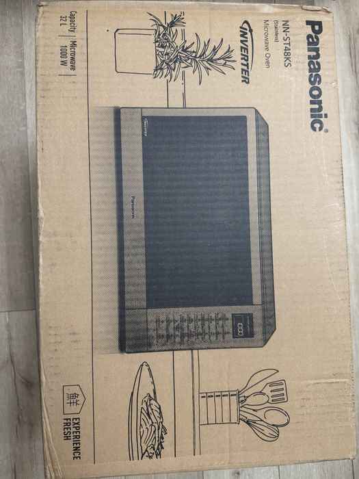 Cuptor cu microunde Panasonic cu inverter