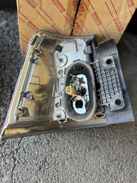 Фонари комплект на Lexus Lx570