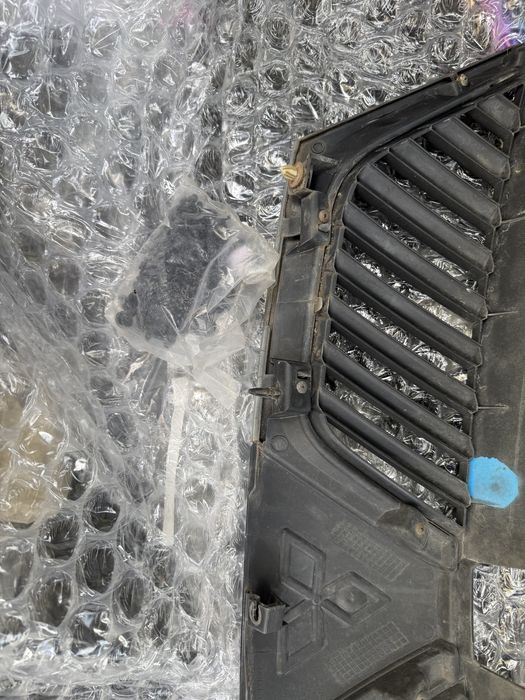 Решетка mitsubishi outlander 2008