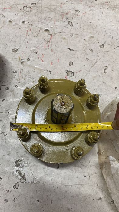 Ambreiaj universal pentru cardan z6 fi 200 și fi 180 preț 450 lei se p