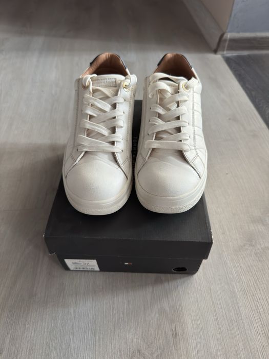 Сникърси Tommy Hilfiger - номер 37