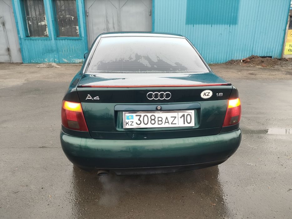 Продам Ауди а4 б5 1.8 адр