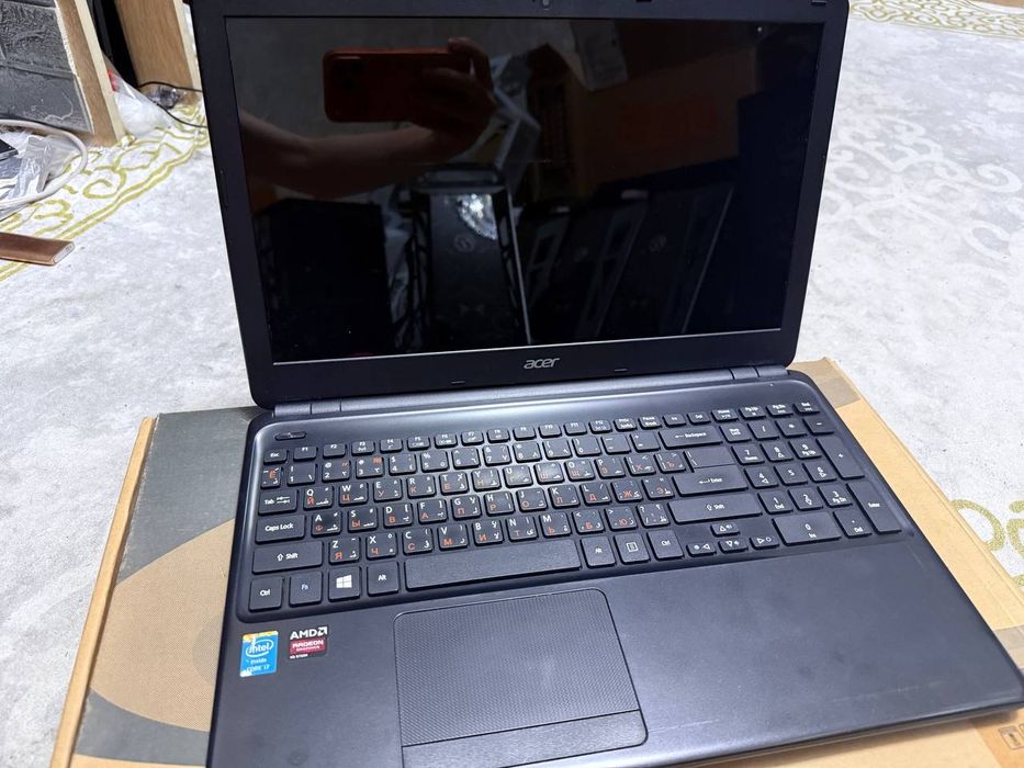 Acer Core I 7 dvd romi ishlidi  karopka bilan hamma malumot opisaniyad